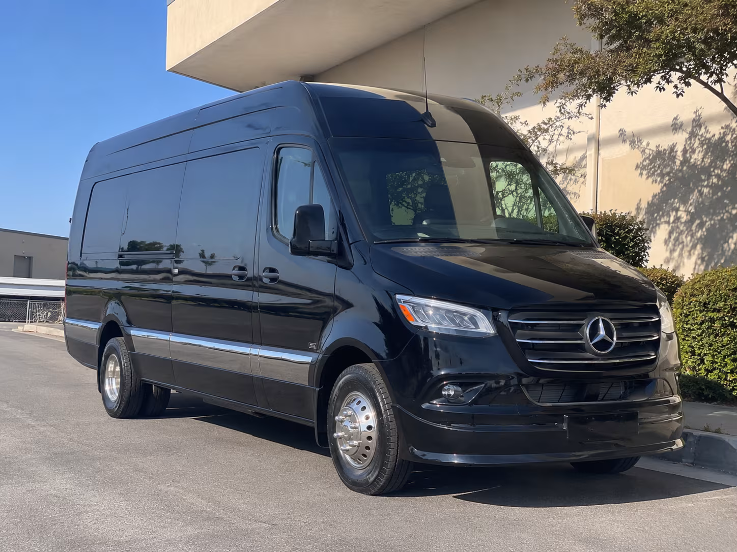 bus rental options for manteca trips