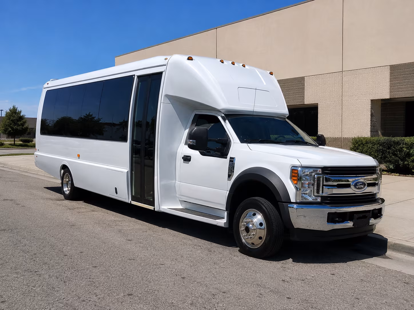 find the perfect transportation for your next airport transfer 5