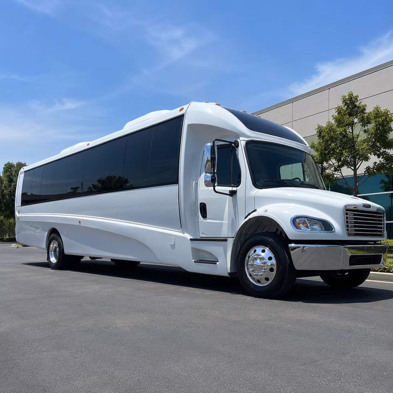 manteca 28 passenger minibus
