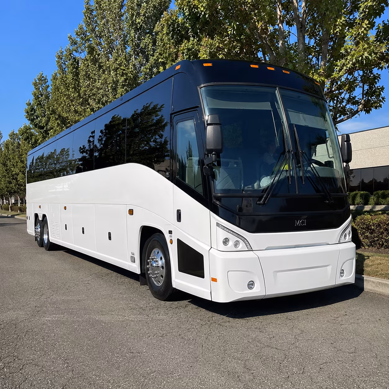 manteca 50 passenger charter bus