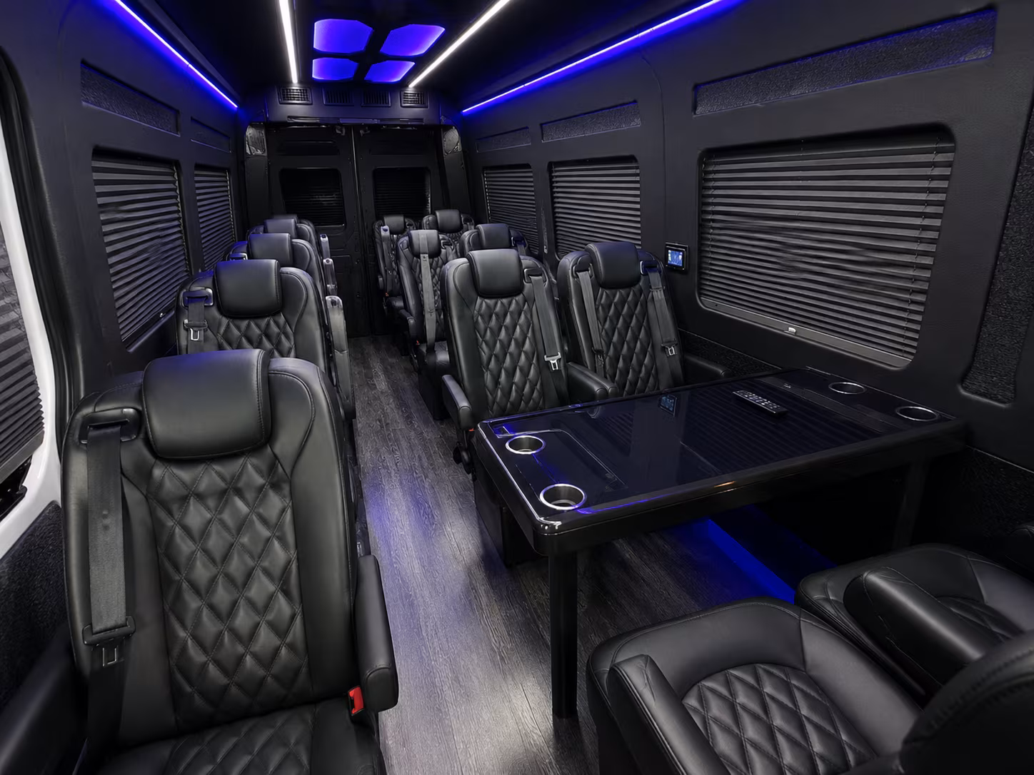 shuttle buses between manteca hotels and regional conference venues