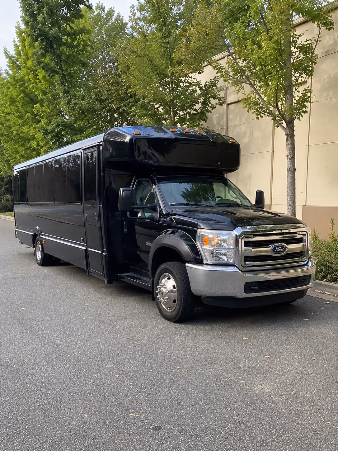 why rent using mantecaminibuscompany com 2