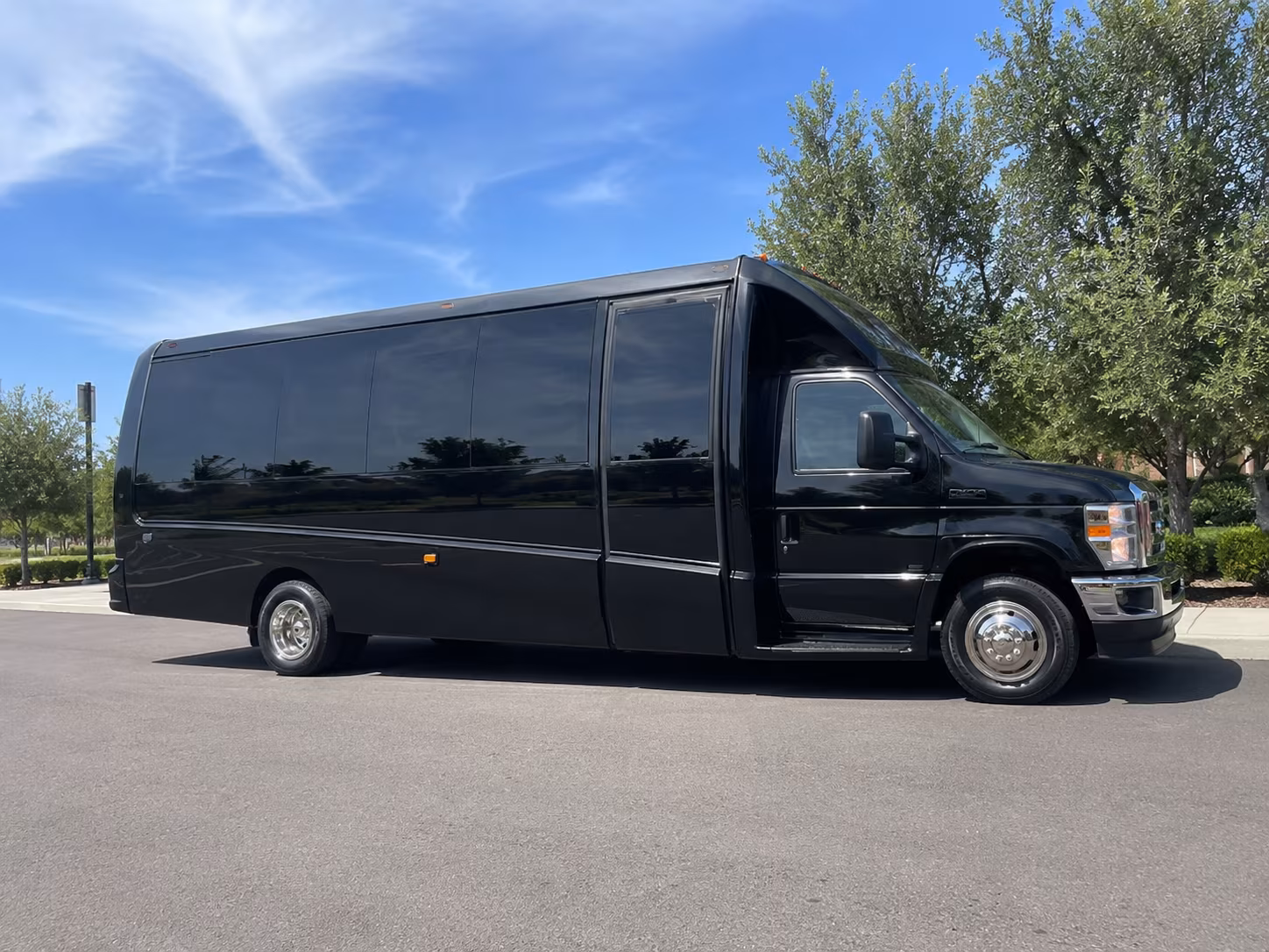 why rent using mantecaminibuscompany com